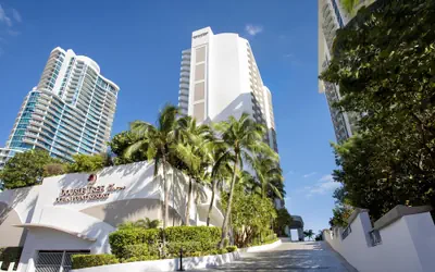 DoubleTree Resort & Spa by Hilton Ocean Point-N. Miami Beach