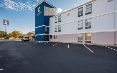 Comfort Inn & Suites Cincinnati Eastgate