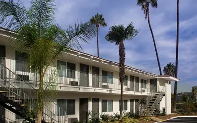 Hotel Iris - San Diego