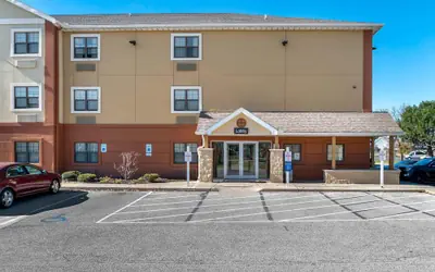 Extended Stay America Suites Toledo Holland