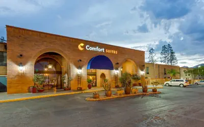 Comfort Suites Tucson near Sabino Canyon