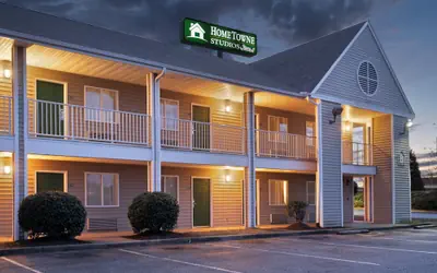 HomeTowne Studios by Red Roof Spartanburg - Asheville Highway