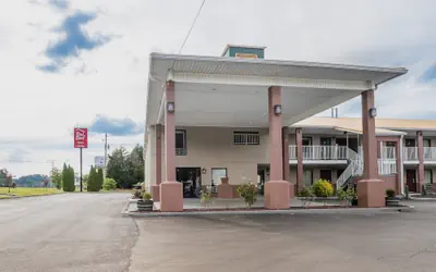 Red Roof Inn & Suites Rome