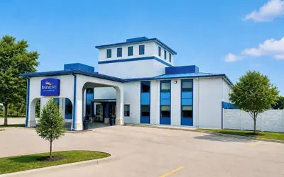 Baymont by Wyndham Ardmore I-35