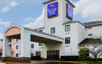 Suburban Studios Johnstown - Richland Town Center