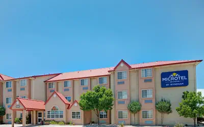 Microtel Inn & Suites by Wyndham Albuquerque West