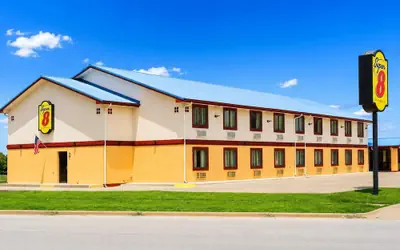 Super 8 by Wyndham Champaign