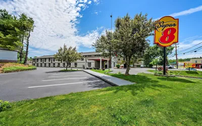 Super 8 by Wyndham Lewiston Auburn Area