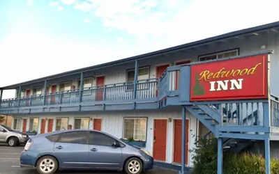 Redwood Inn