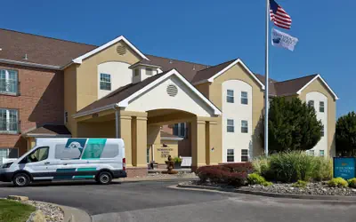 Homewood Suites by Hilton Kansas City-Airport