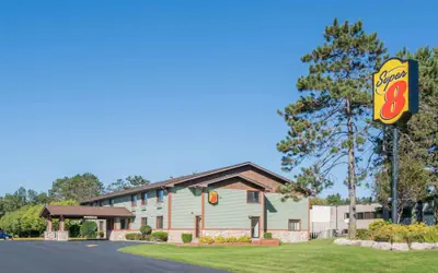 Super 8 by Wyndham Baxter/Brainerd Area