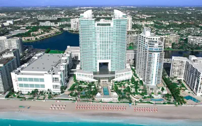 Signia by Hilton Diplomat Beach Resort