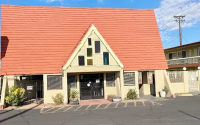 Super 8 by Wyndham Albuquerque Downtown