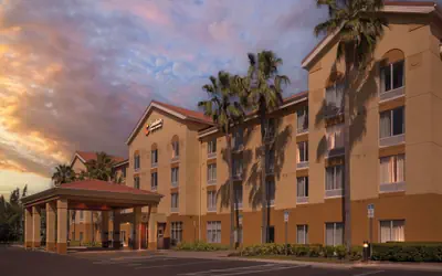 Comfort Inn & Suites Orlando North