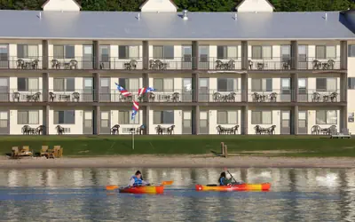 AmericInn by Wyndham Saint Ignace Lakefront