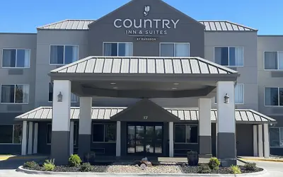 Country Inn & Suites by Radisson, Council Bluffs, IA