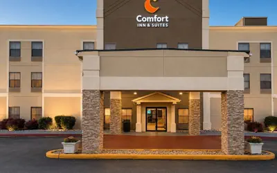Comfort Inn & Suites Harvey - Chicago Southland
