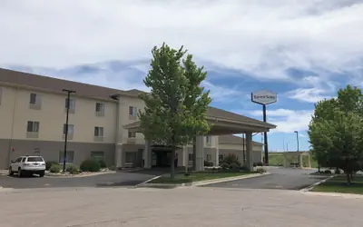 Summit Suites