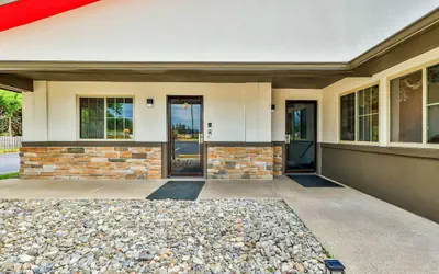 Super 8 by Wyndham East Stroudsburg/Poconos