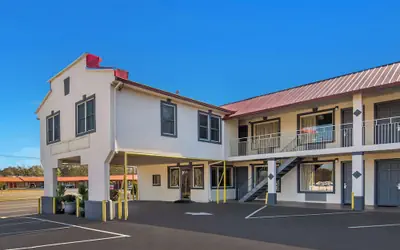 Econo Lodge Calhoun North Damascus