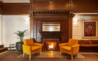 Alexander Inn