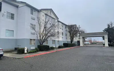 Harvest Inn, Dixon/ UC Davis.