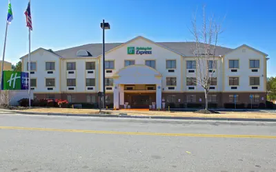 Holiday Inn Express & Suites Acworth - Kennesaw Northwest by IHG