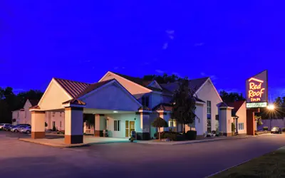 Red Roof Inn Sandusky - Milan