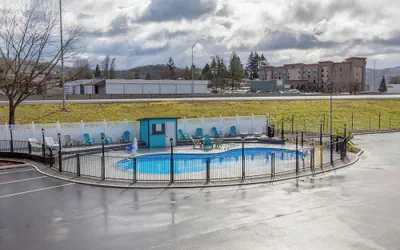 Rosewood Inn and Suites