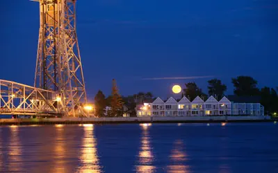 South Pier Inn