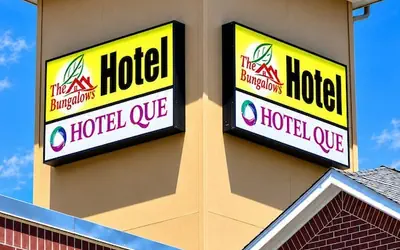 Texas Bungalows Hotel & Hotel Que at Lakeline Austin Cedar Park