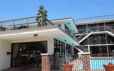 Alamar Resort Inn