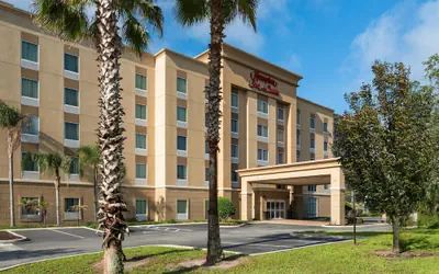 Hampton Inn & Suites Deland