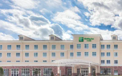 Holiday Inn & Suites Lafayette North by IHG