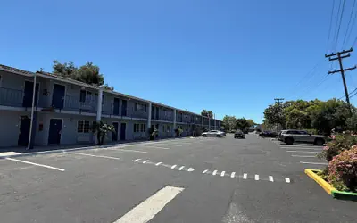 Solano Inn Vallejo Napa Valley / Six Flags