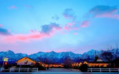 Mt Williamson Motel and Basecamp