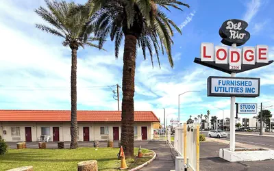 Del Rio Hotel O near Mesa Downtown