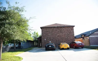 3BD 2BT Town Suite Minutes Away Medical Center