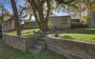 406 Lodge-a: Hot-tub & 2 Blks to Main St