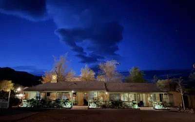 Eastern Sierra Motor lodge