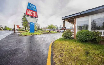 Royal Gateway Motel
