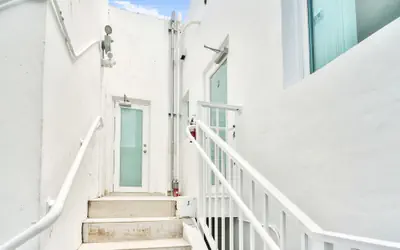 West Deco Boutique Apartments