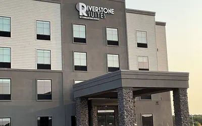 Riverstone Suites - Chippewa Falls