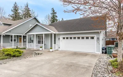 FIFA 2026 3BR + Daybed Midway Near Seattle & Vancouver