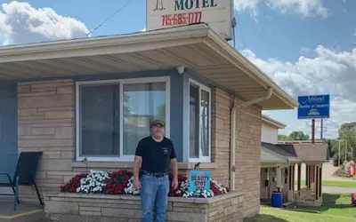 Lakeside Motel