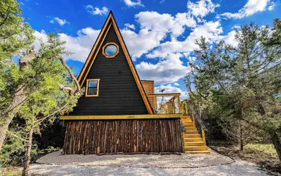 ARES Treehouse Fredericksburg