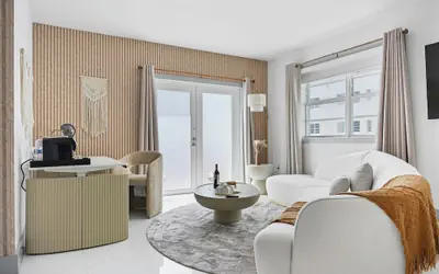 Townhouse Hotel