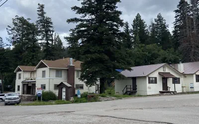 Summit Inn