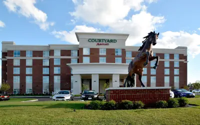Courtyard by Marriott Youngstown Canfield