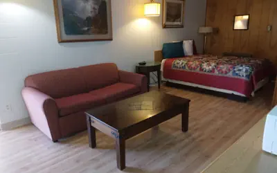 Capri Motel